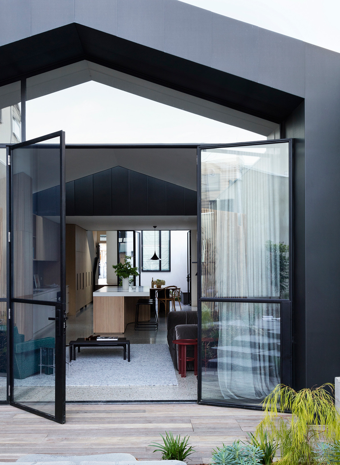 Port Melbourne House Pandolfini Architects CC Rory Gardiner living area open large doorway