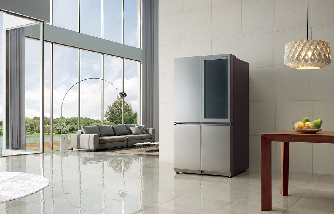 LG SIGNATURE LG Electronics fridge door instaview