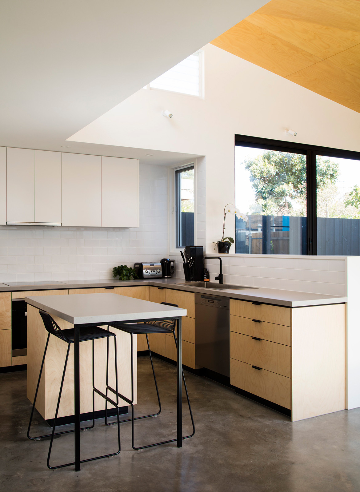 Allan Street House Gardiner Architects CC Rory Gardiner kitchen