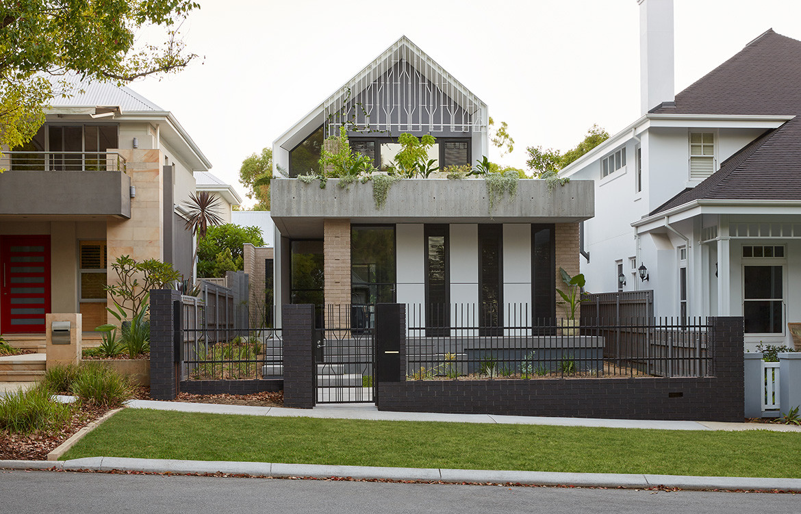 CAPA Studio’s Asian-Inspired House And Garden In Perth