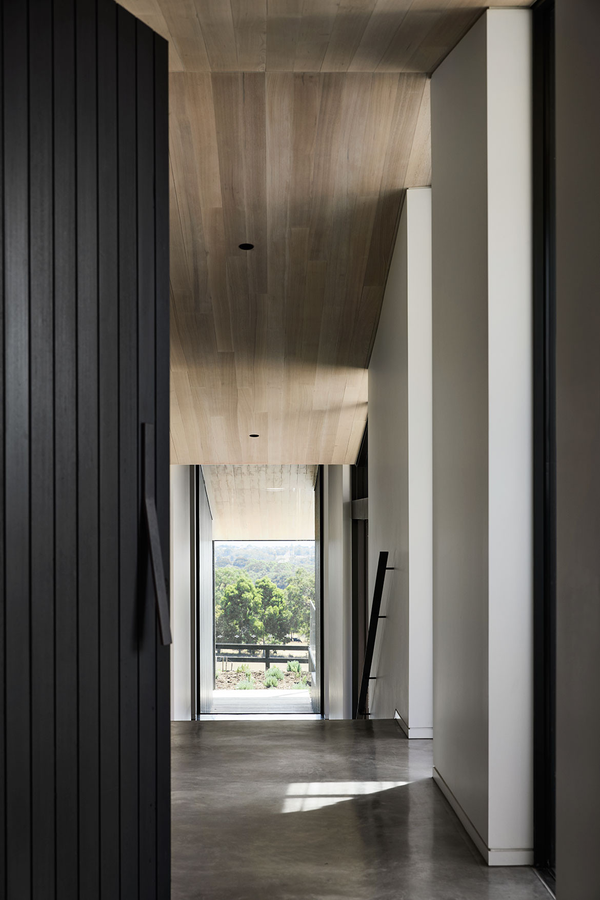 Red Hill Farm House Carr cc Sharyn Cairns corridor staircase