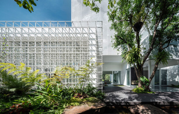 Embodying an appreciation for mental wellbeing, Buddhist ideals and connection to nature, Shade House thrives thanks to its inimitably biophilic and responsive design.