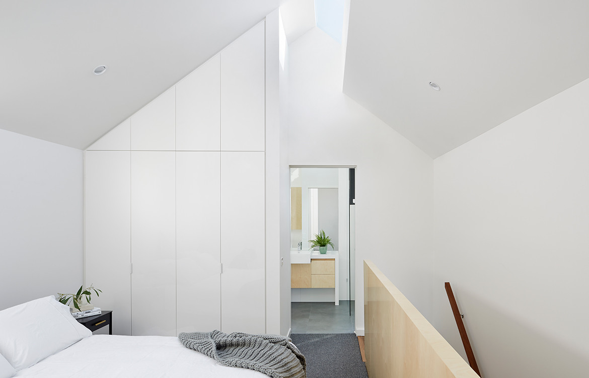 Shadow House Nic Owen Architects CC Christine Francis bedroom