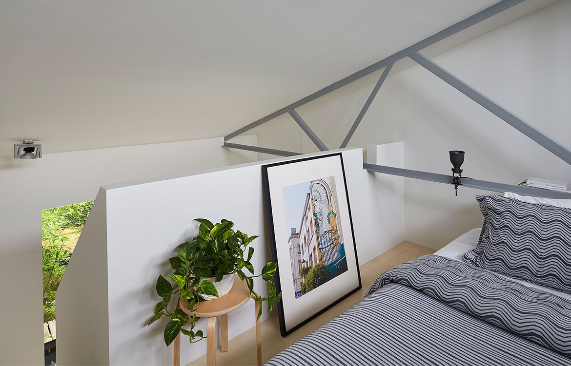 Sonelo Design Theresa St Residence bedroom