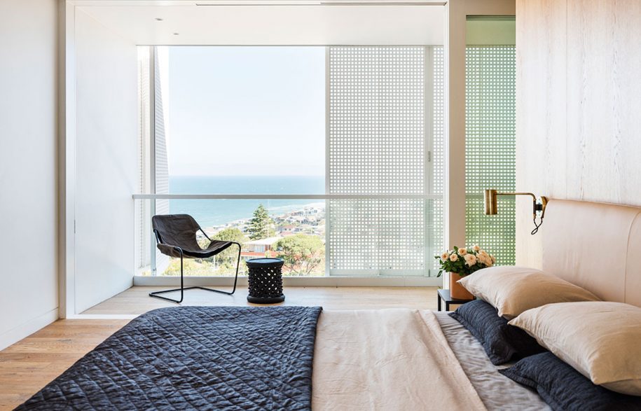 South Coogee House Madeleine Blanchfield Architects cc Robert Walsh bedroom