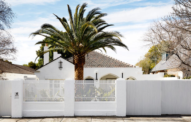 Spanish Mission House Kennon.Studios CC Caitlin Mills exterior house