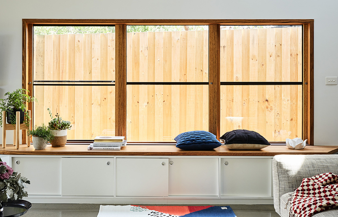 Split End House Mártires Doyle CC Jonathon Griggs custom timber shelf in living space