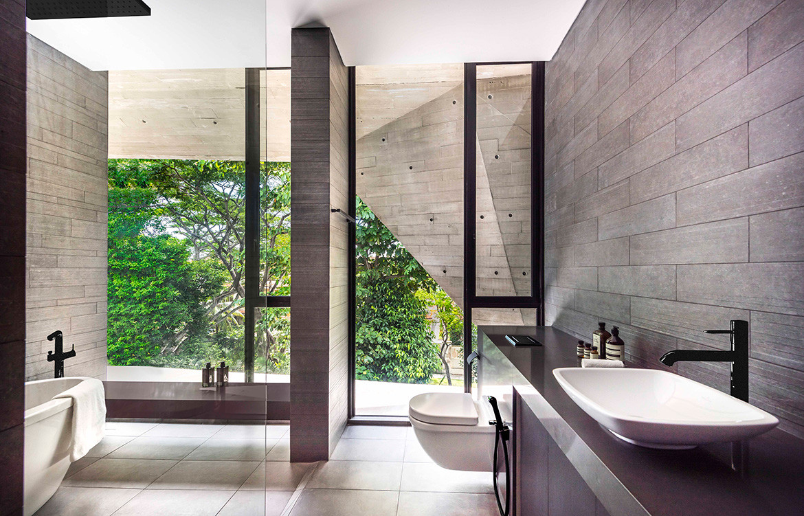 Stark House Park+Associates CC Edward Hendricks bathroom