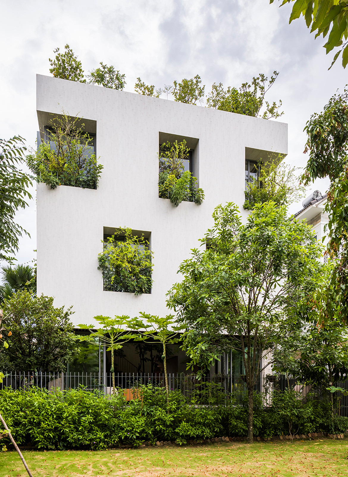 Stepping Park House Vo Trong Nghia Architects | Habitus Living