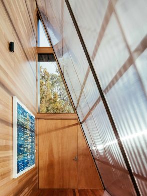 Apollo Bay House by Dock4 Architects (Tasmania) cc Adam Gibson | Habitus Living House of the Year 2019