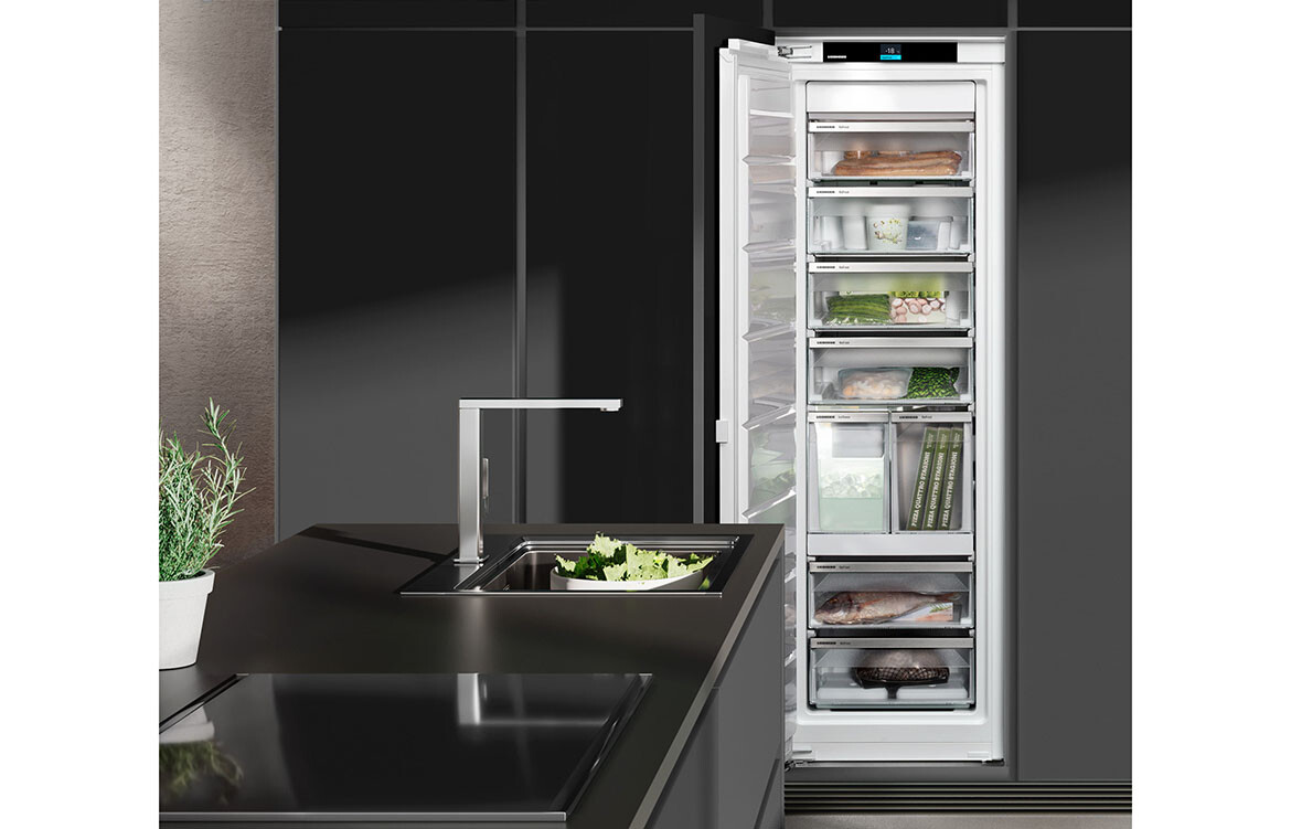 FULLY INTEGRATED FREEZER WITH ICE TOWER SIFNh 5188