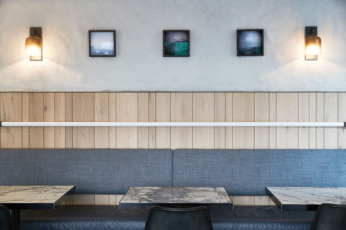 Tom Mark Henry Indigo Cafe interior 4