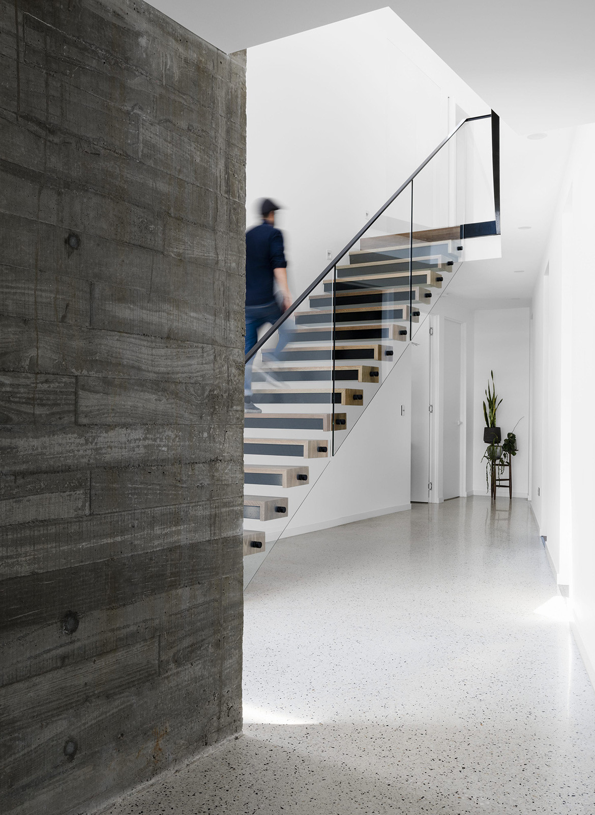 Two Angle House Megowan Architectural CC Tom Blachford staircase