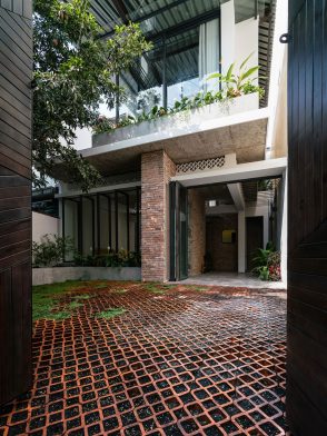 Umbrella House by AD+studio (Vietnam) cc Quang Dam | Habitus Living House of the Year 2019