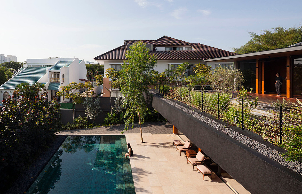 Verandah House Formwerkz Architects cc Fabian Ong pool