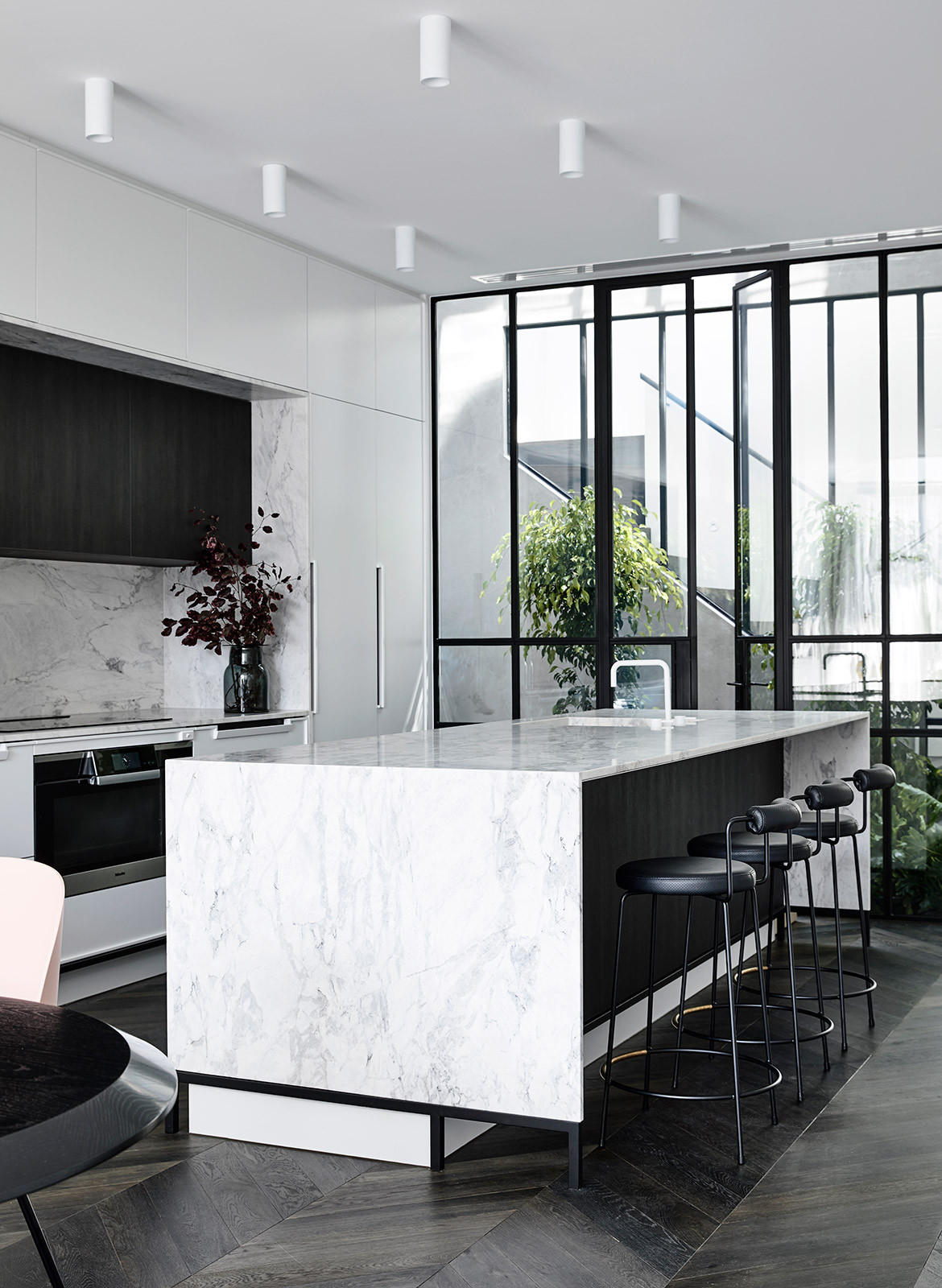 Casa Atrio Biasol CC Derek Swalwell Kitchen Designs
