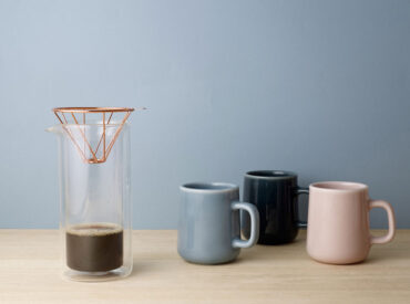 Start your day with a H.A.N.D. Coffee Set by Milk Design