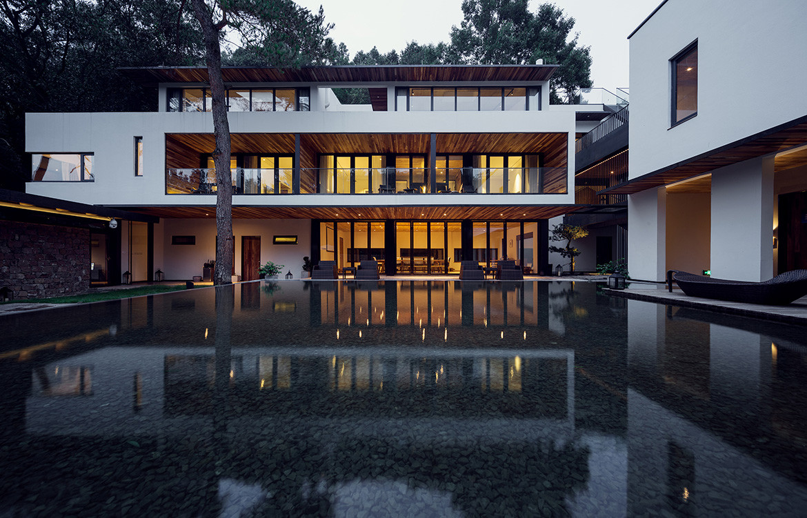 Jingshan Hotel Photography by SHIROMIO Studio Facade