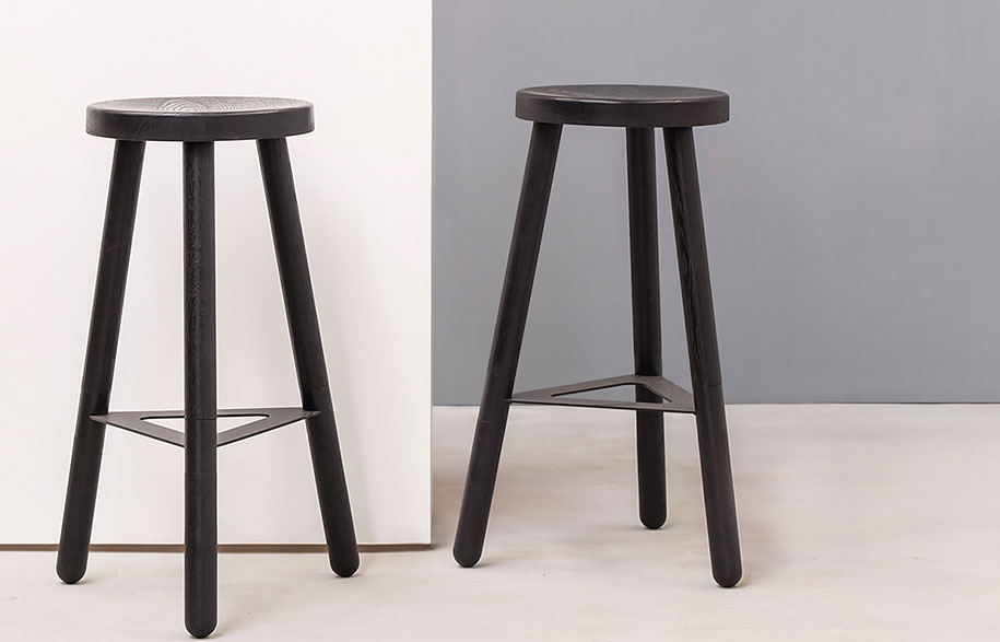 kin_black-bar-stool-styled