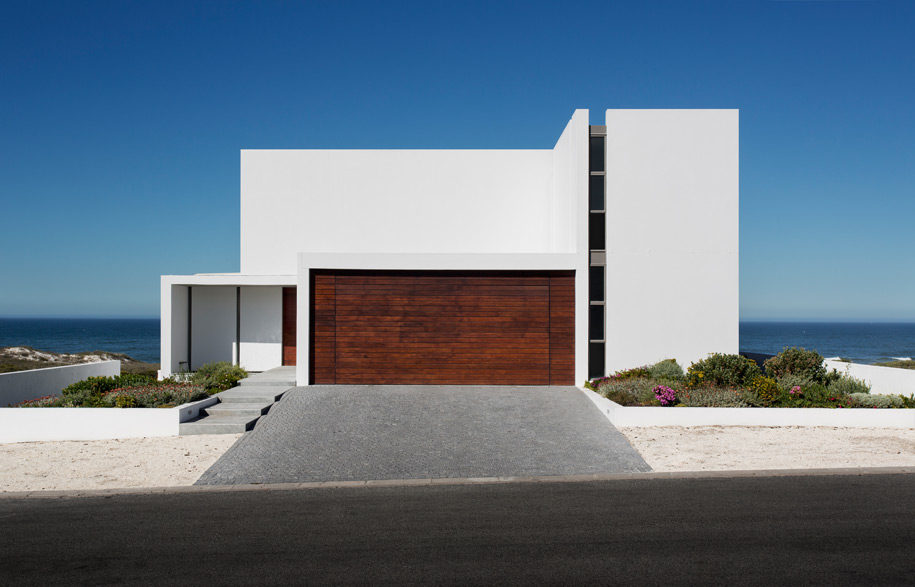 House in the Dunes