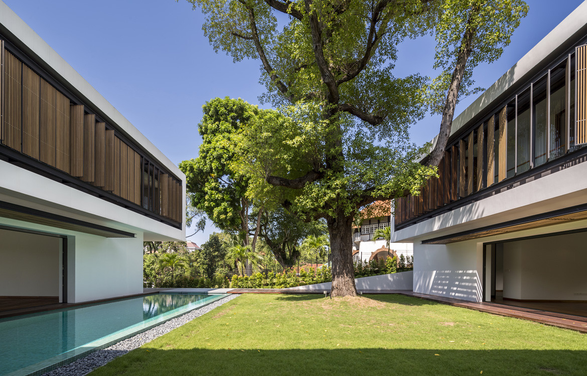 See Through House Photography by Marc Tey Swimming pool